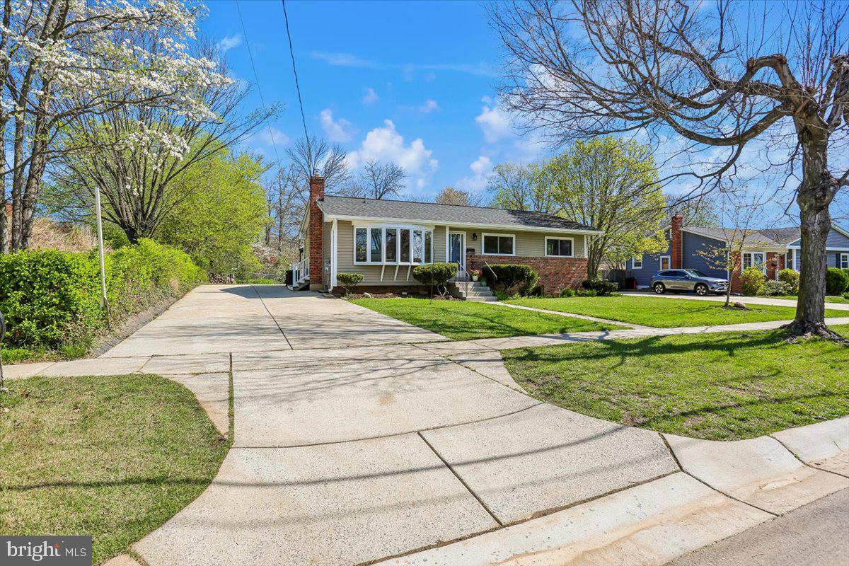 ASPEN KNOLLS - Residential