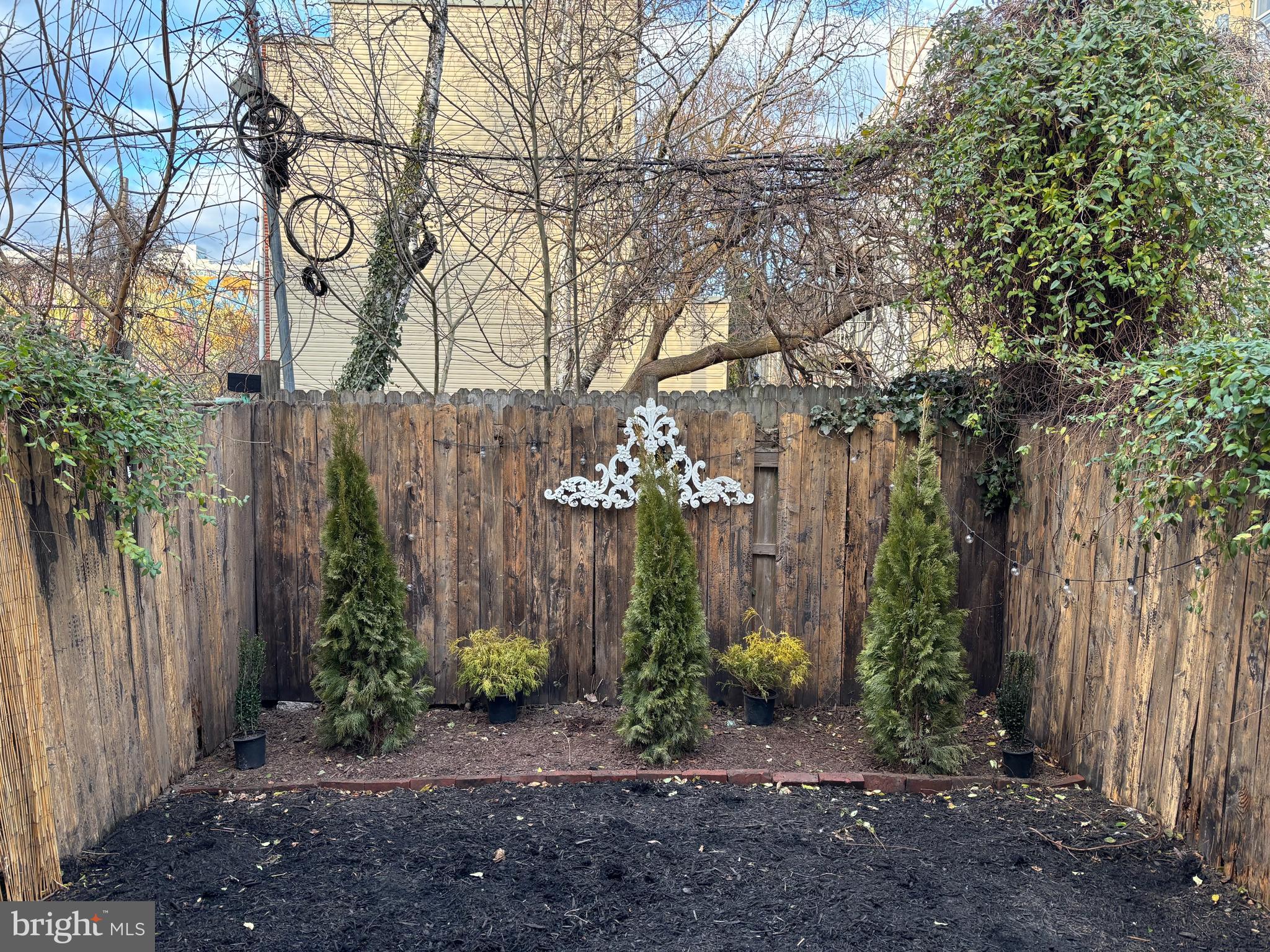 FAIRMOUNT - Residential