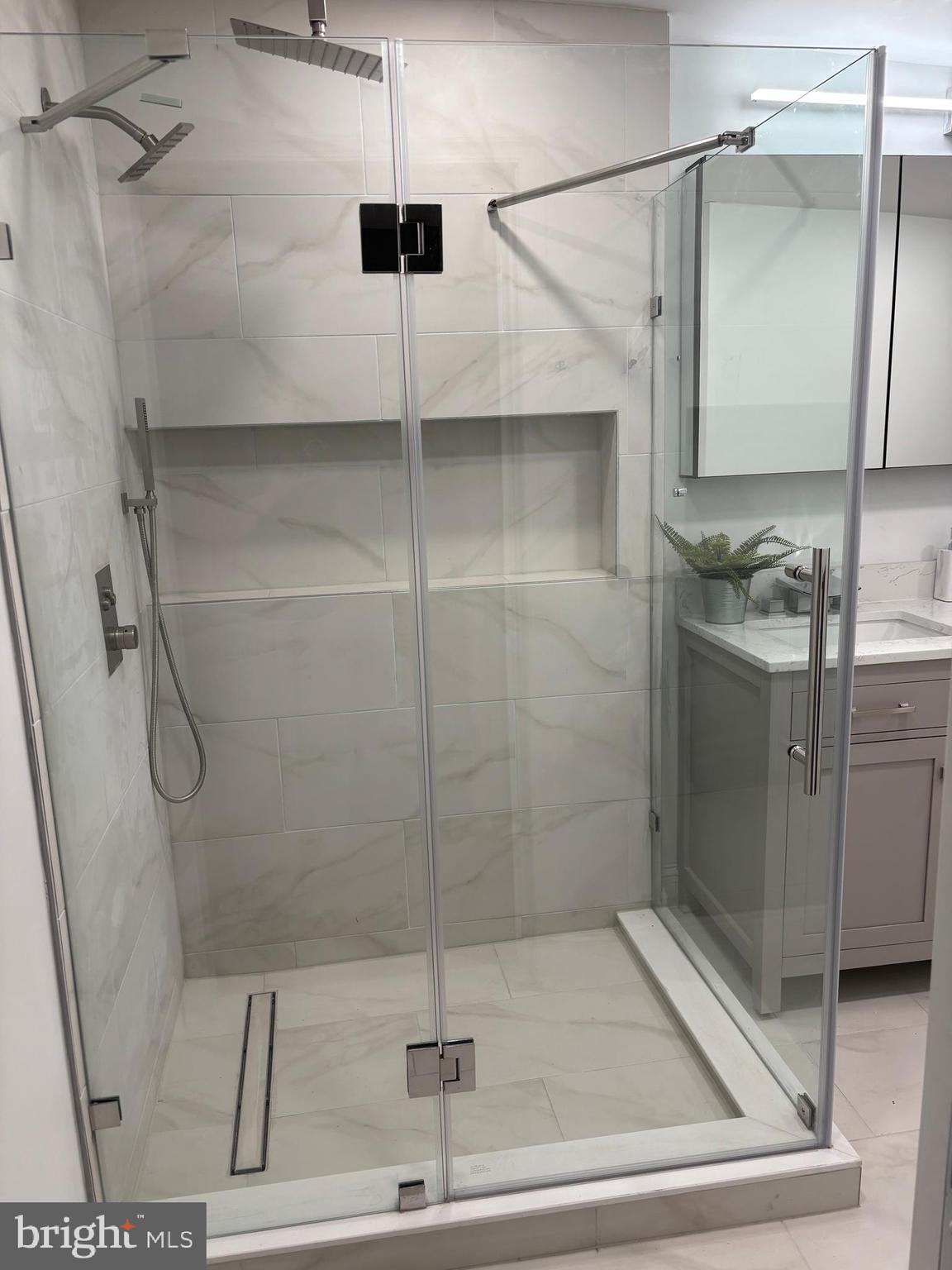 FAIRMOUNT - Residential