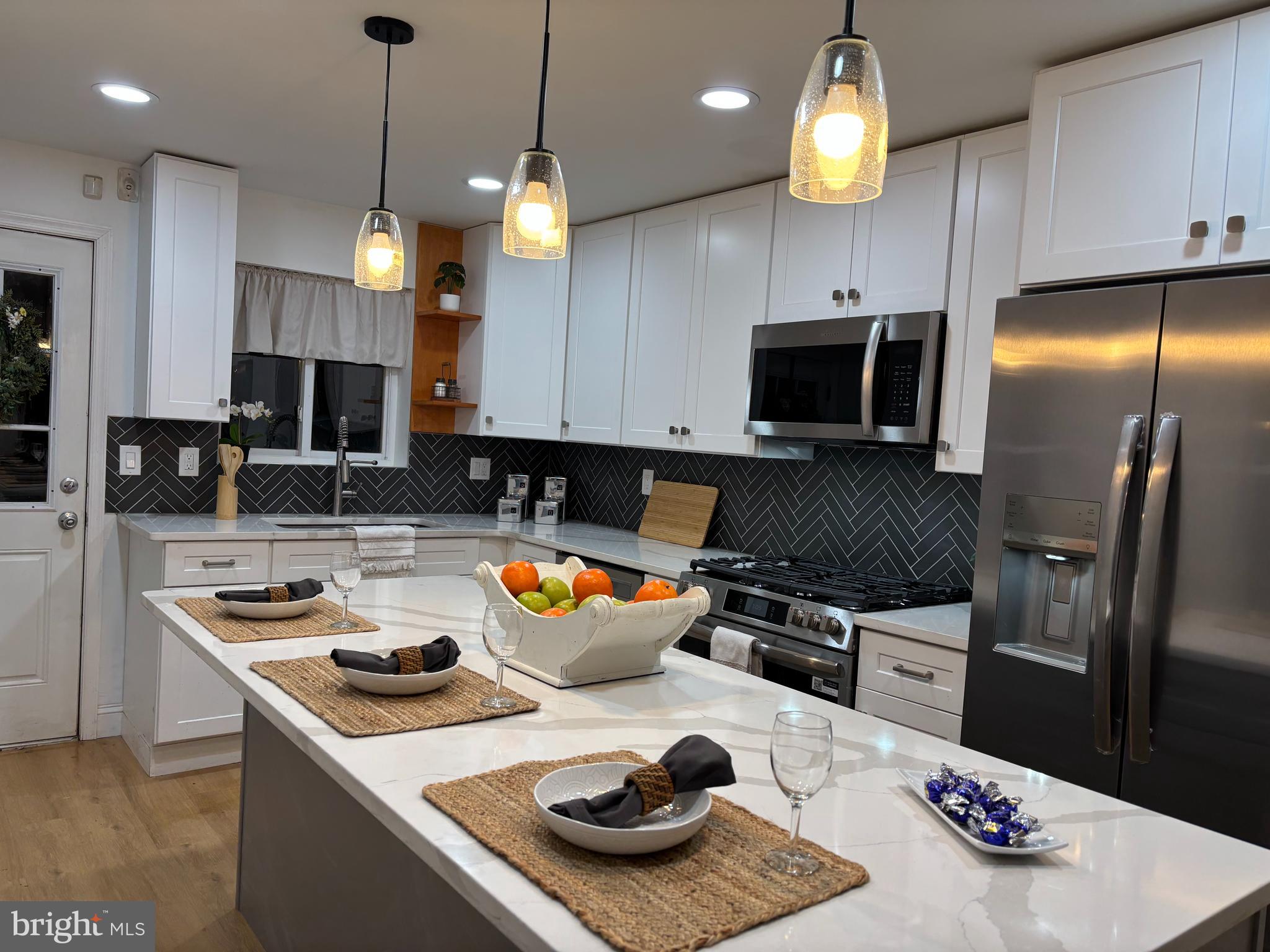 FAIRMOUNT - Residential