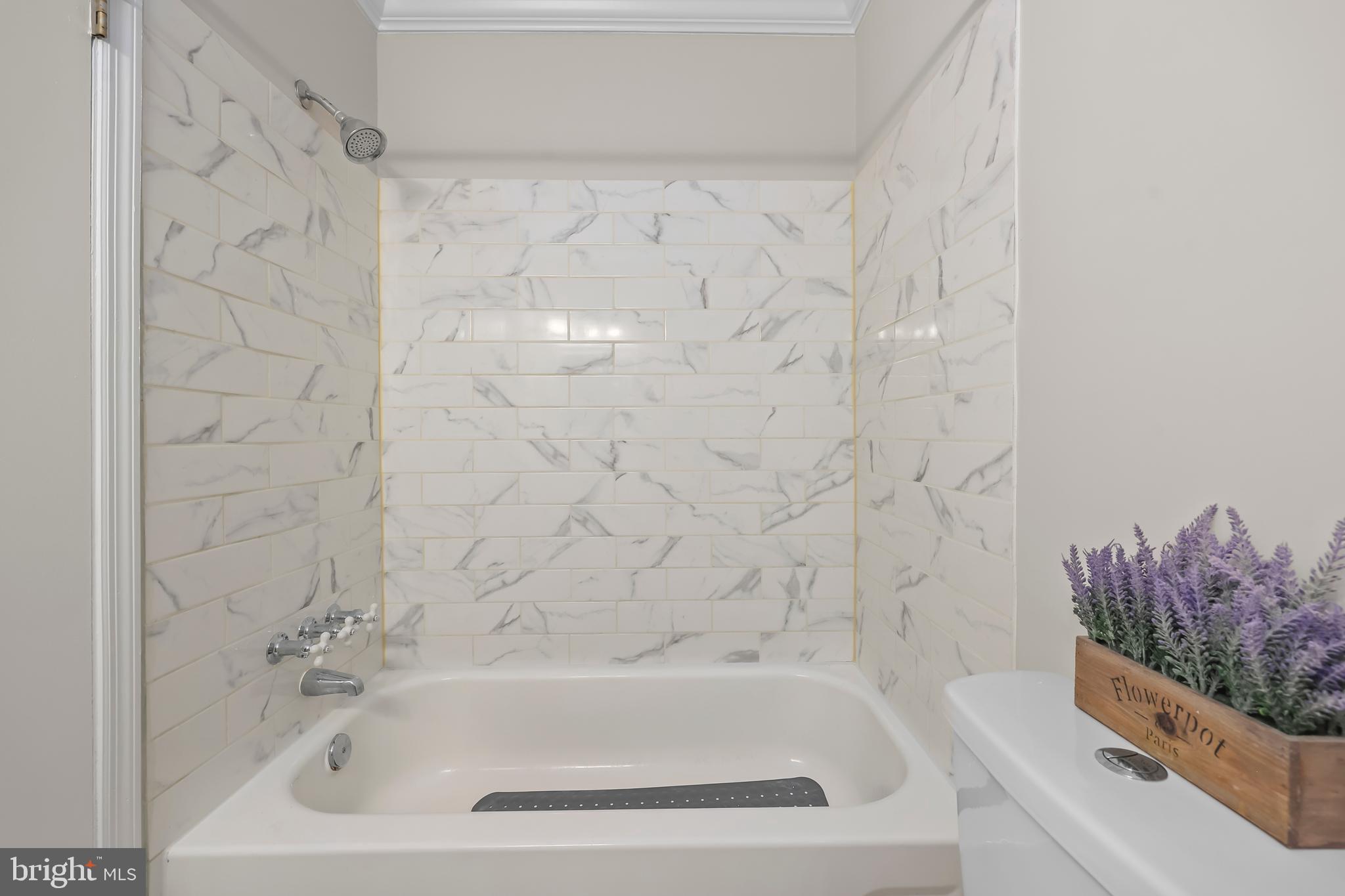 POINT OF WOODS - Residential