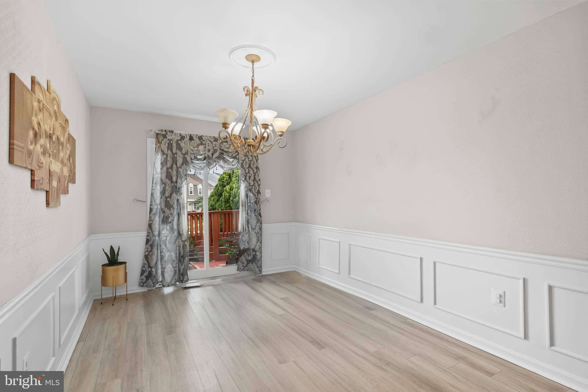 POINT OF WOODS - Residential