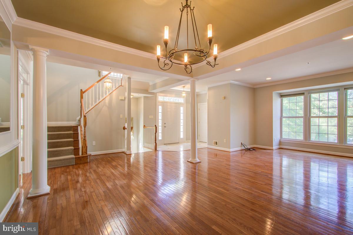 WILLOWS OF POTOMAC - Residential Lease