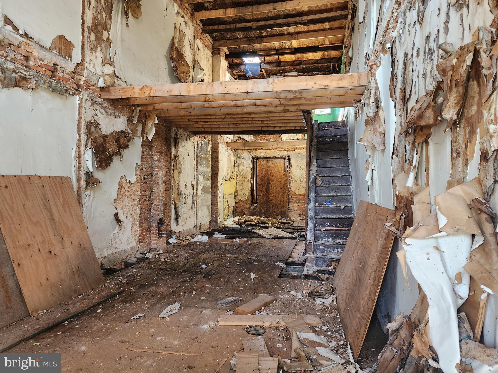 BOOTH-BOYD - Residential