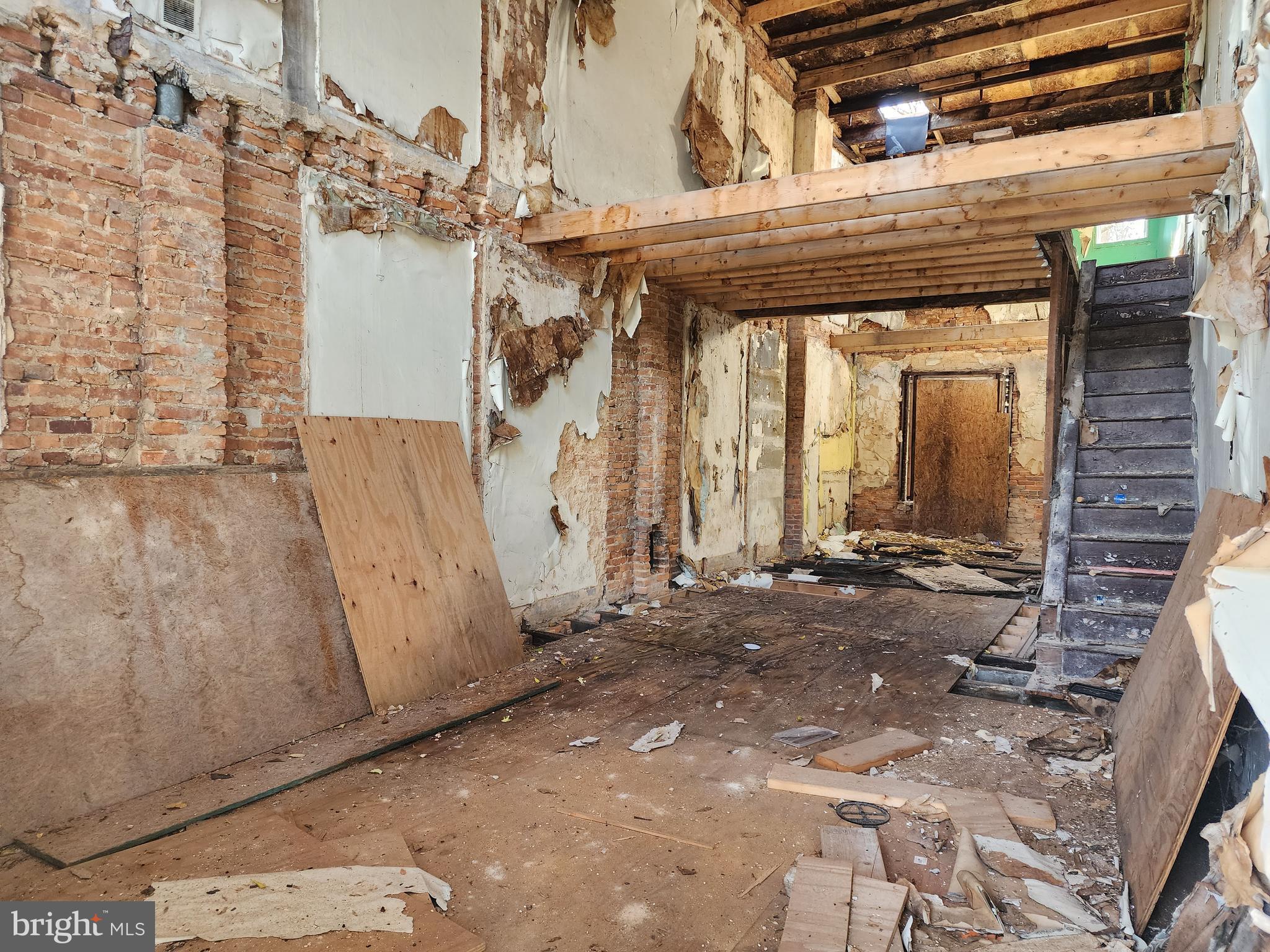 BOOTH-BOYD - Residential