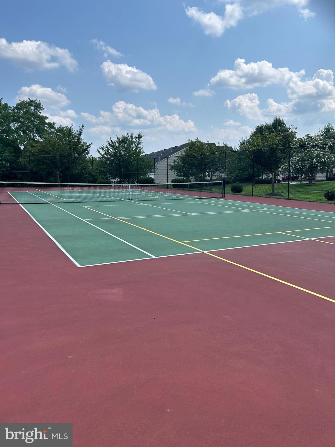 WAVERLY WOODS - Residential Lease