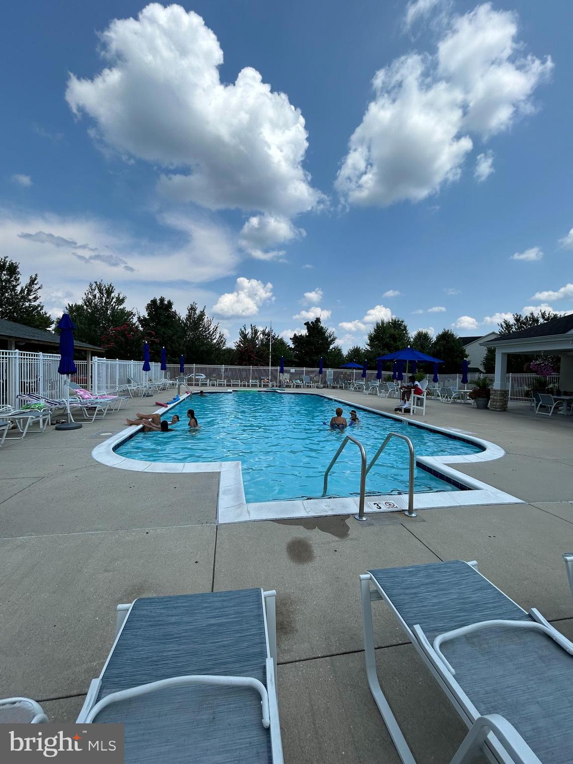 WAVERLY WOODS - Residential Lease