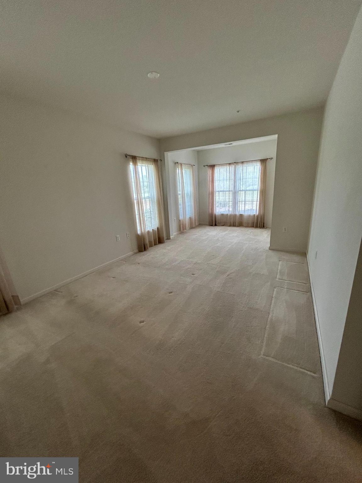 WAVERLY WOODS - Residential Lease