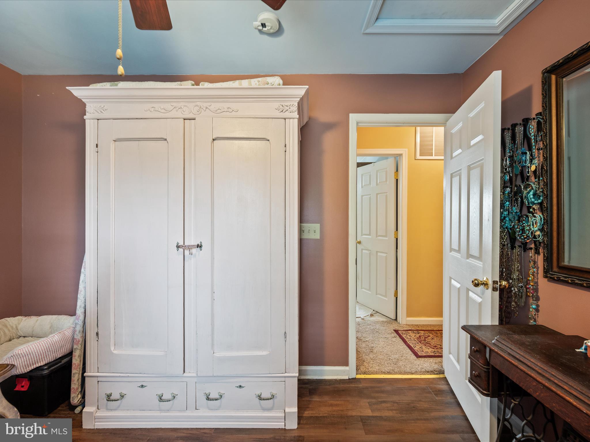 INWOOD MEADOWS - Residential