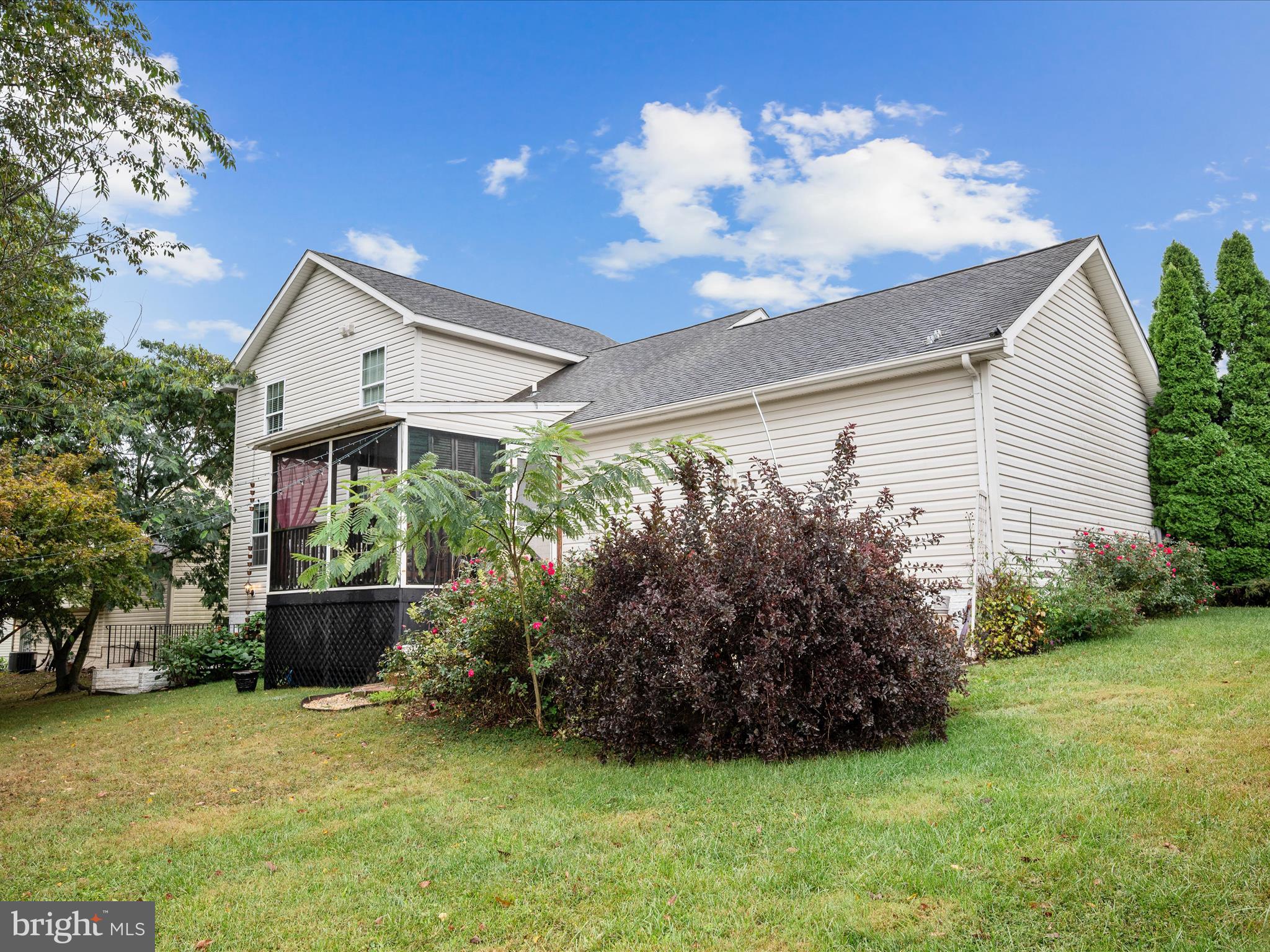 INWOOD MEADOWS - Residential