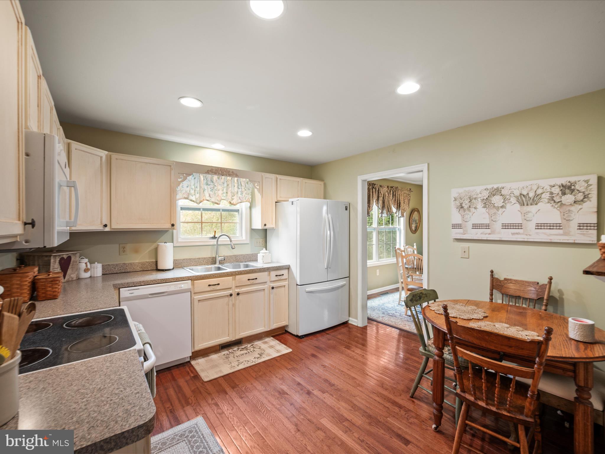 INWOOD MEADOWS - Residential