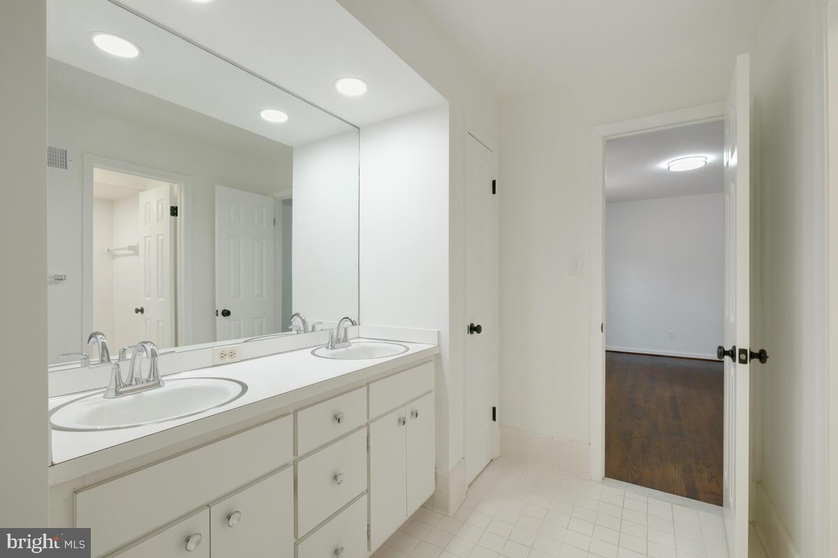 OLD GEORGETOWN ESTATES - Residential