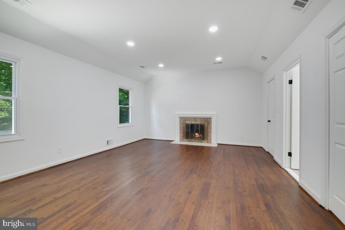 OLD GEORGETOWN ESTATES - Residential