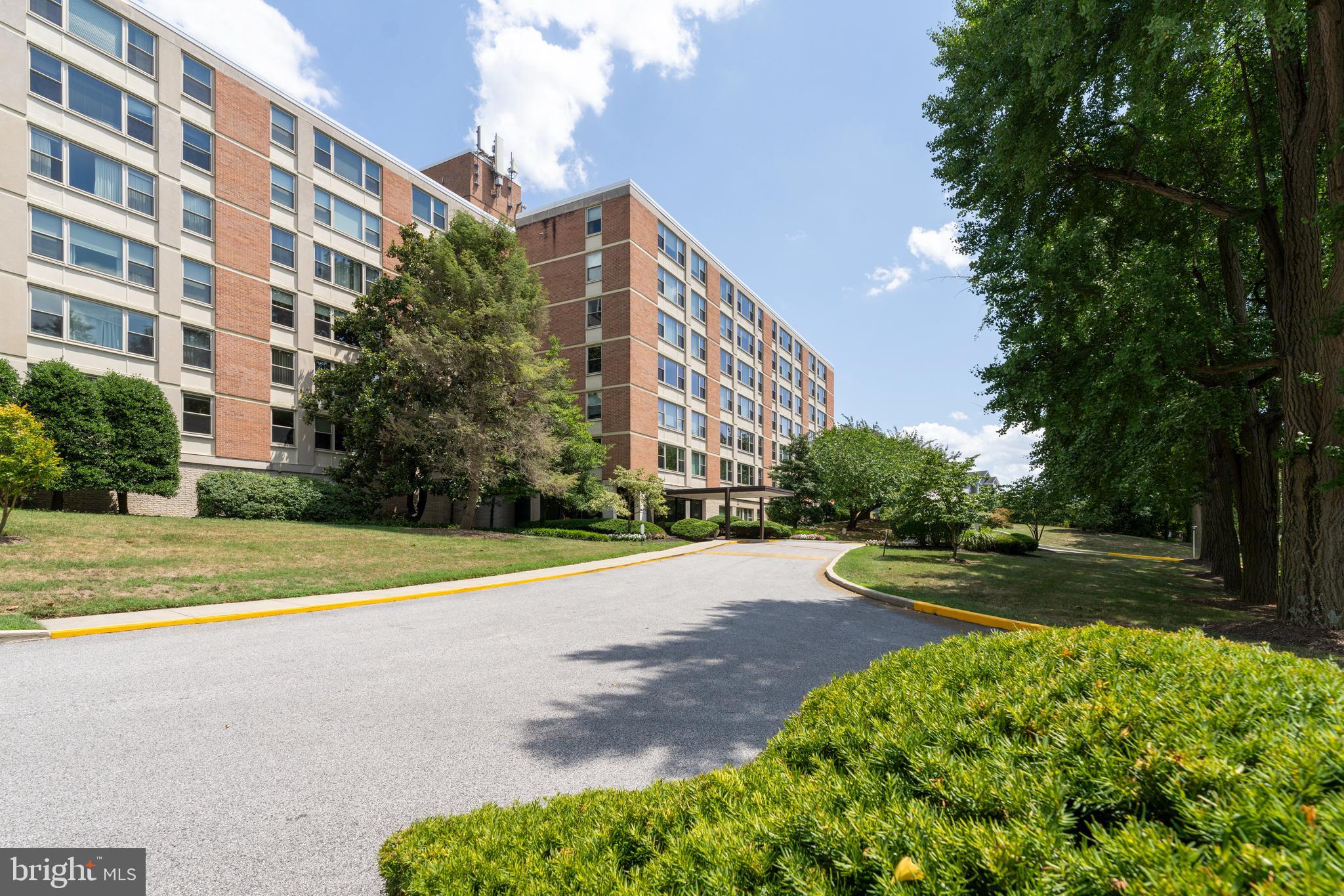 Welcome to 4401 Roland Ave - Unit #311. Wonderful & Spacious Describes this 1BR-1 Bath Condo-Galley Kitchen with Breakfast Bar-Nice Replacement Windows-This Most Popular Building Includes Secure Door Lock Entrances-Outside Pool for Added Enjoyment-The Building Has a Rear Covered Patio Area for Outside Relaxing & 2 Elevators (New 2023) + Nice Laundry Room Area with Multiple Machines-Mail Room-Front Desk Attendant During the Day-Rental Fee Includes: Water, Cooking Gas, Heat, Central Air, Trash Chute-NO Pets or Smoking in the Unit-One Time Car Parking Registration for $10.00-Refrigerator/Dishwasher /Disposal/Range/Included-Landlord Has Extra Information & Rules for the Condo Building & Outdoor Pool-Surface Parking with $10 Car Tag Registration-Tenants Pay for Electricity & Cable & Internet (If Desired)