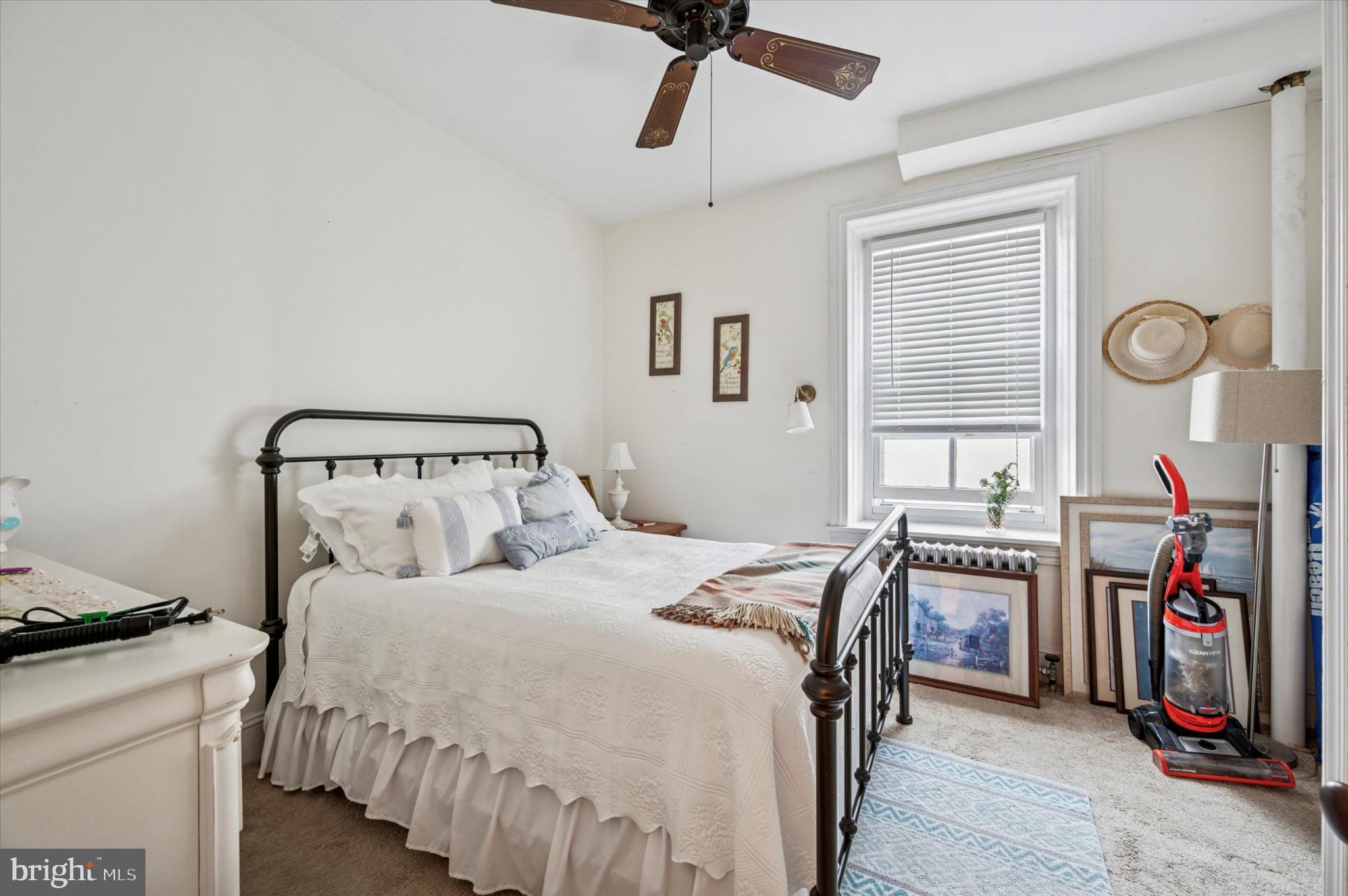 CHESTNUT HILL - Residential Income