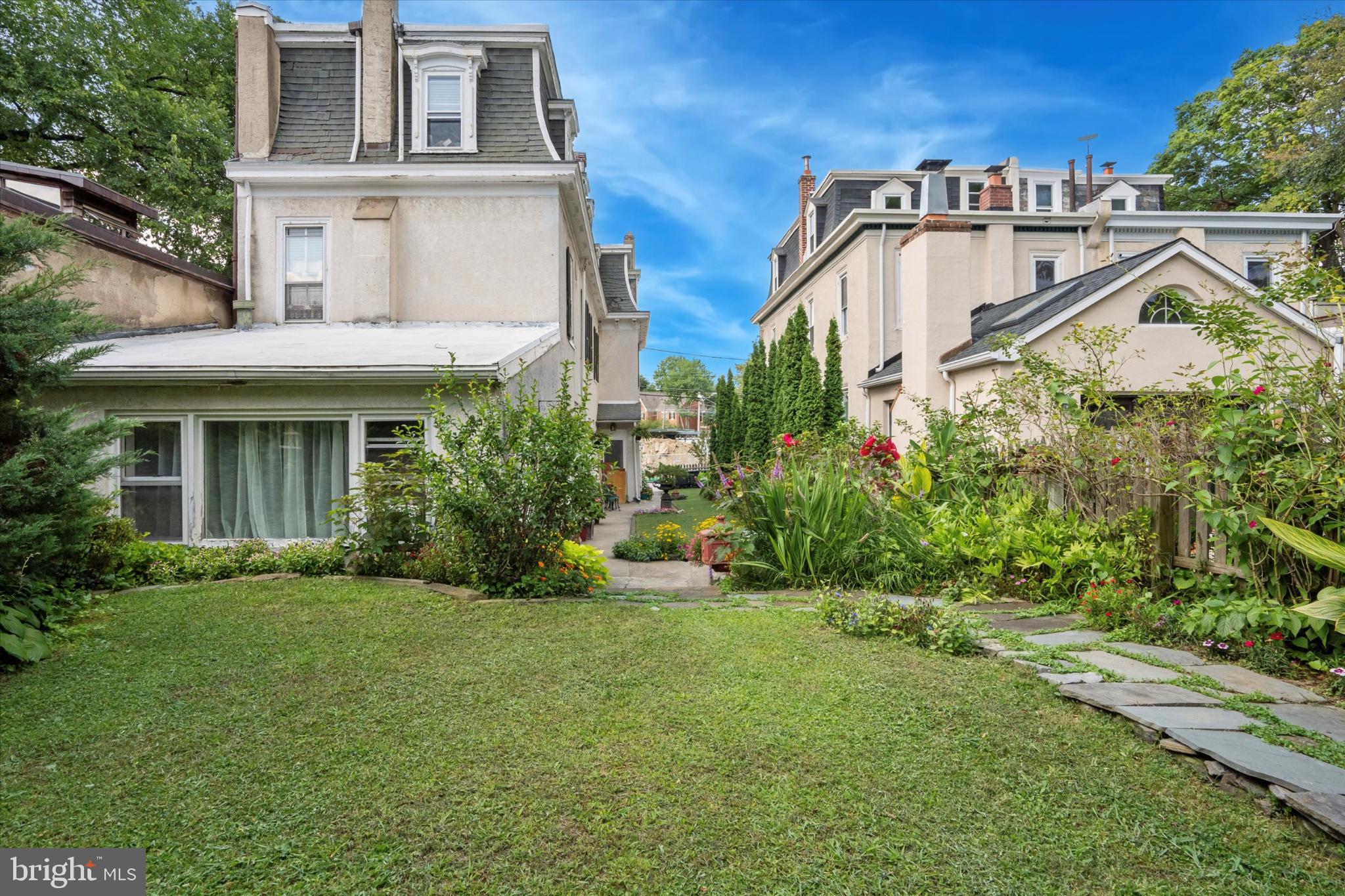 CHESTNUT HILL - Residential Income