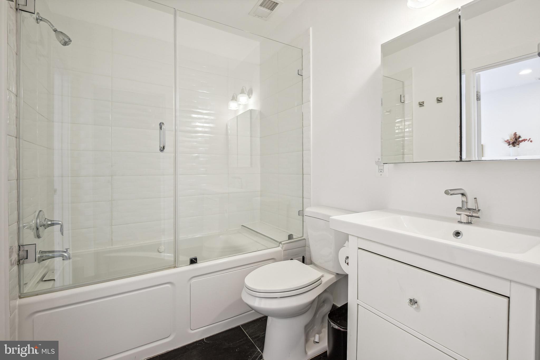 KENSINGTON - Residential