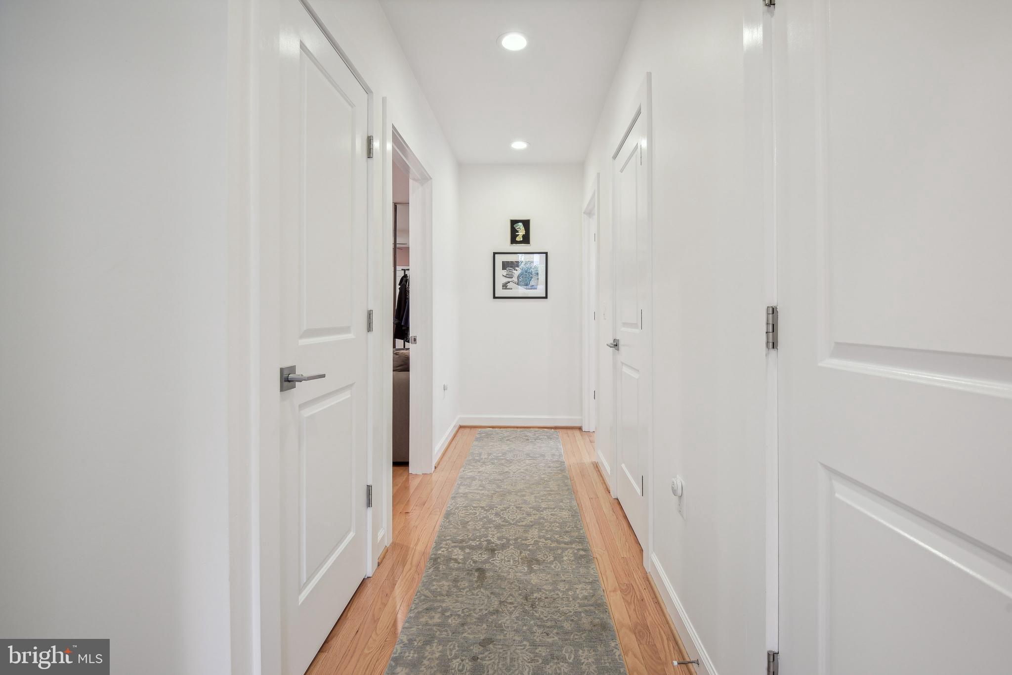 KENSINGTON - Residential