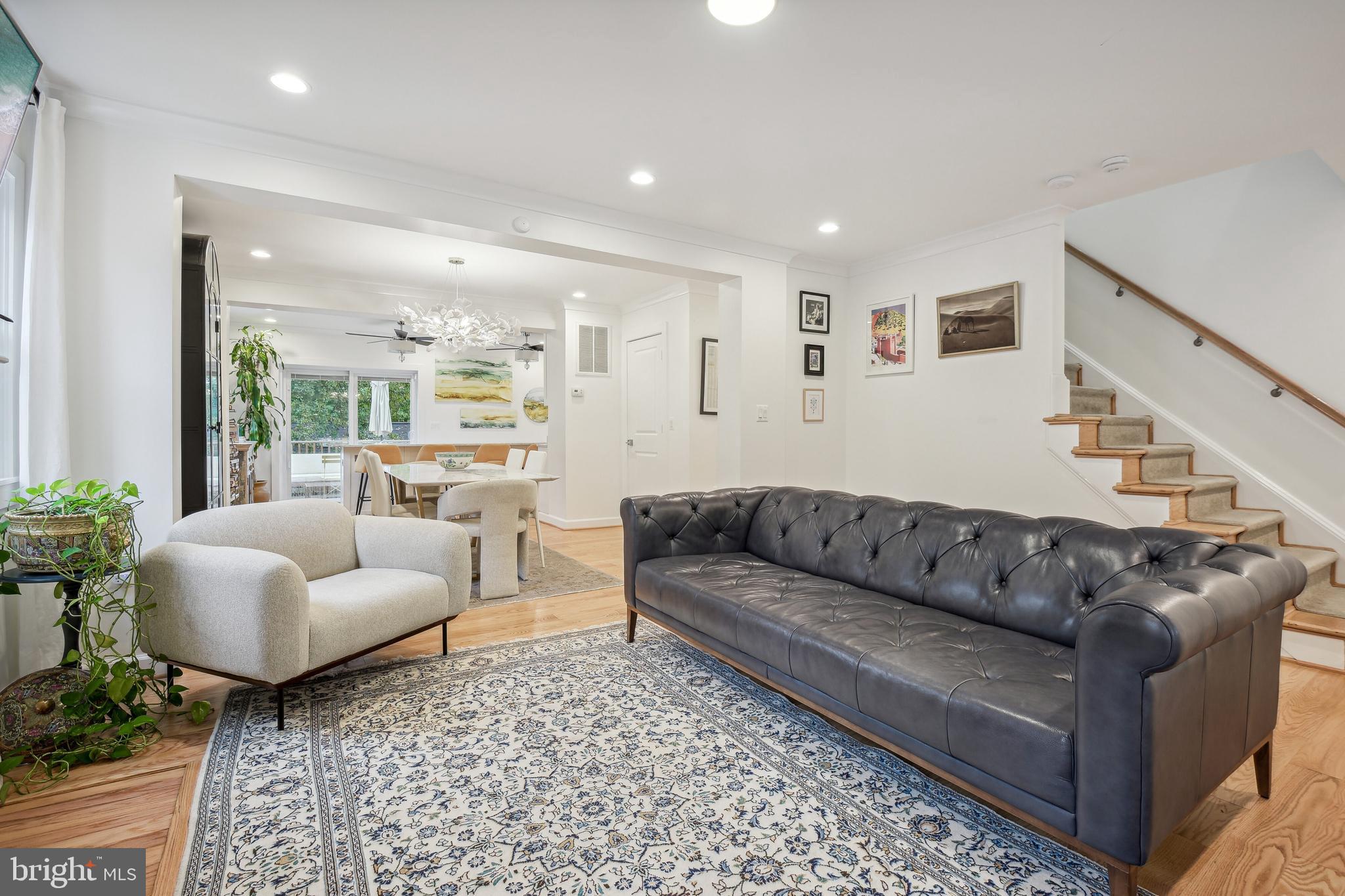 KENSINGTON - Residential