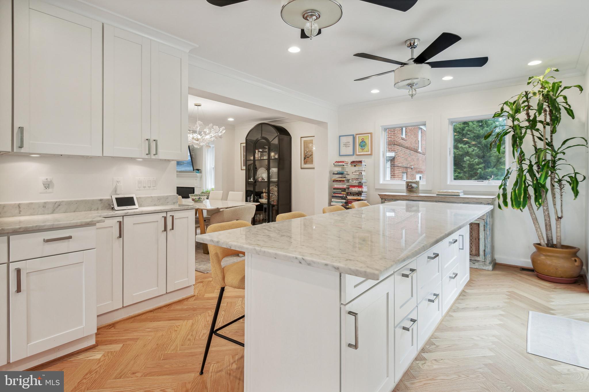 KENSINGTON - Residential