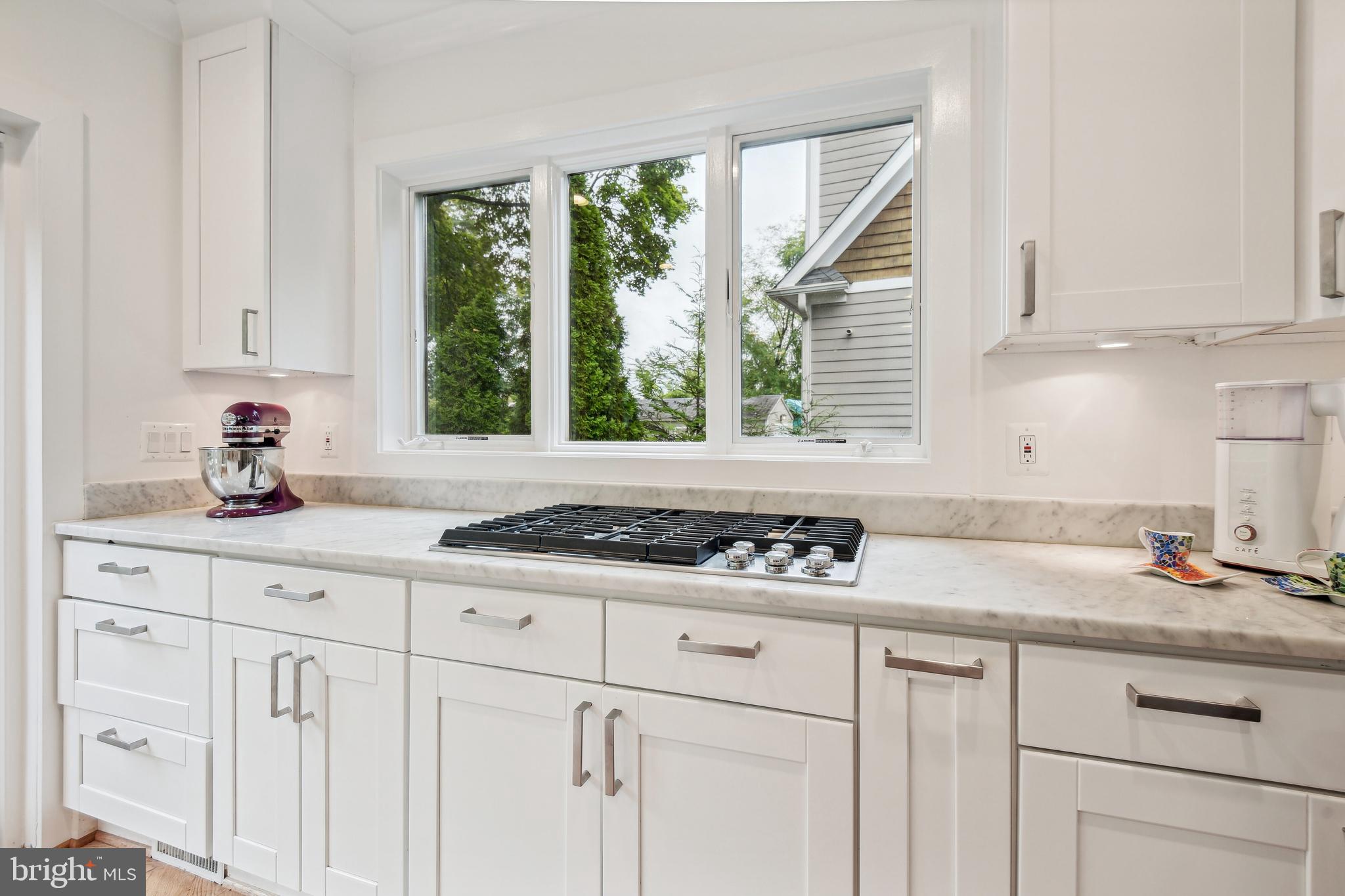 KENSINGTON - Residential