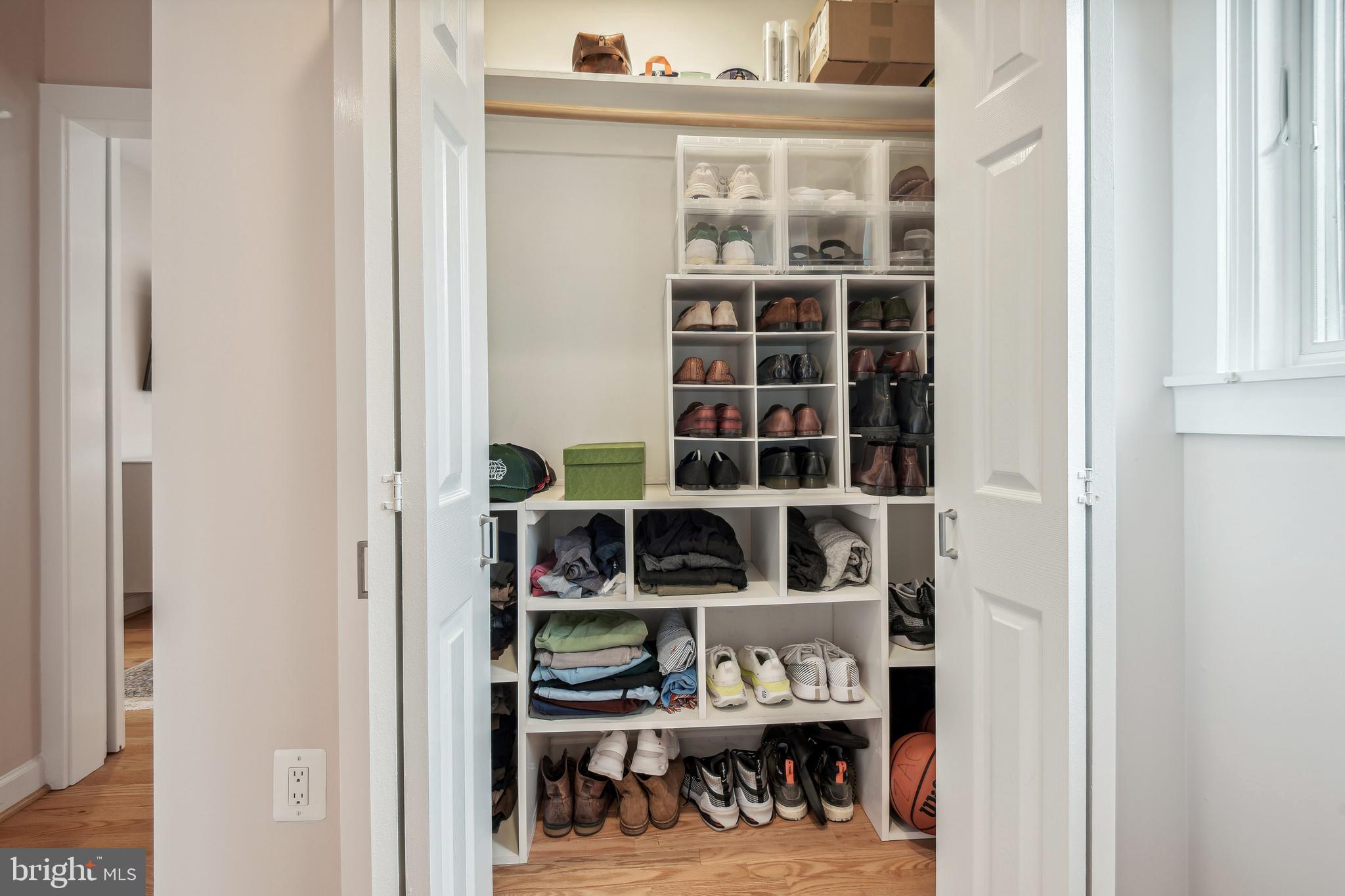 KENSINGTON - Residential