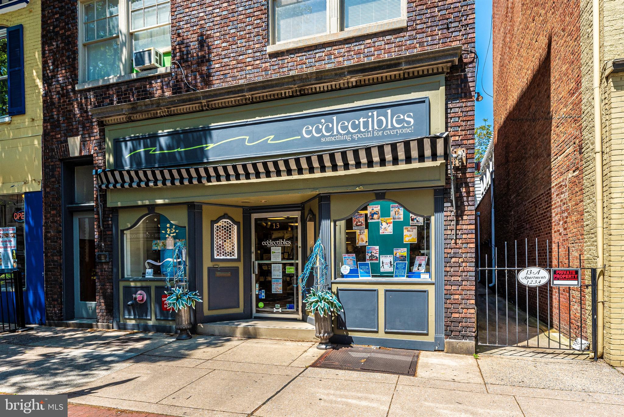 Prime Retail Space – High-visibility location in the heart of Downtown Frederick’s bustling retail district. Approximately 2,200 SF featuring street-facing display windows, a private restroom, and an open, flexible floor plan suitable for a variety of retail uses. Surrounded by shops, restaurants, professional offices, and entertainment. Zoned DB (Downtown Business). Monthly rent includes all costs except utilities.