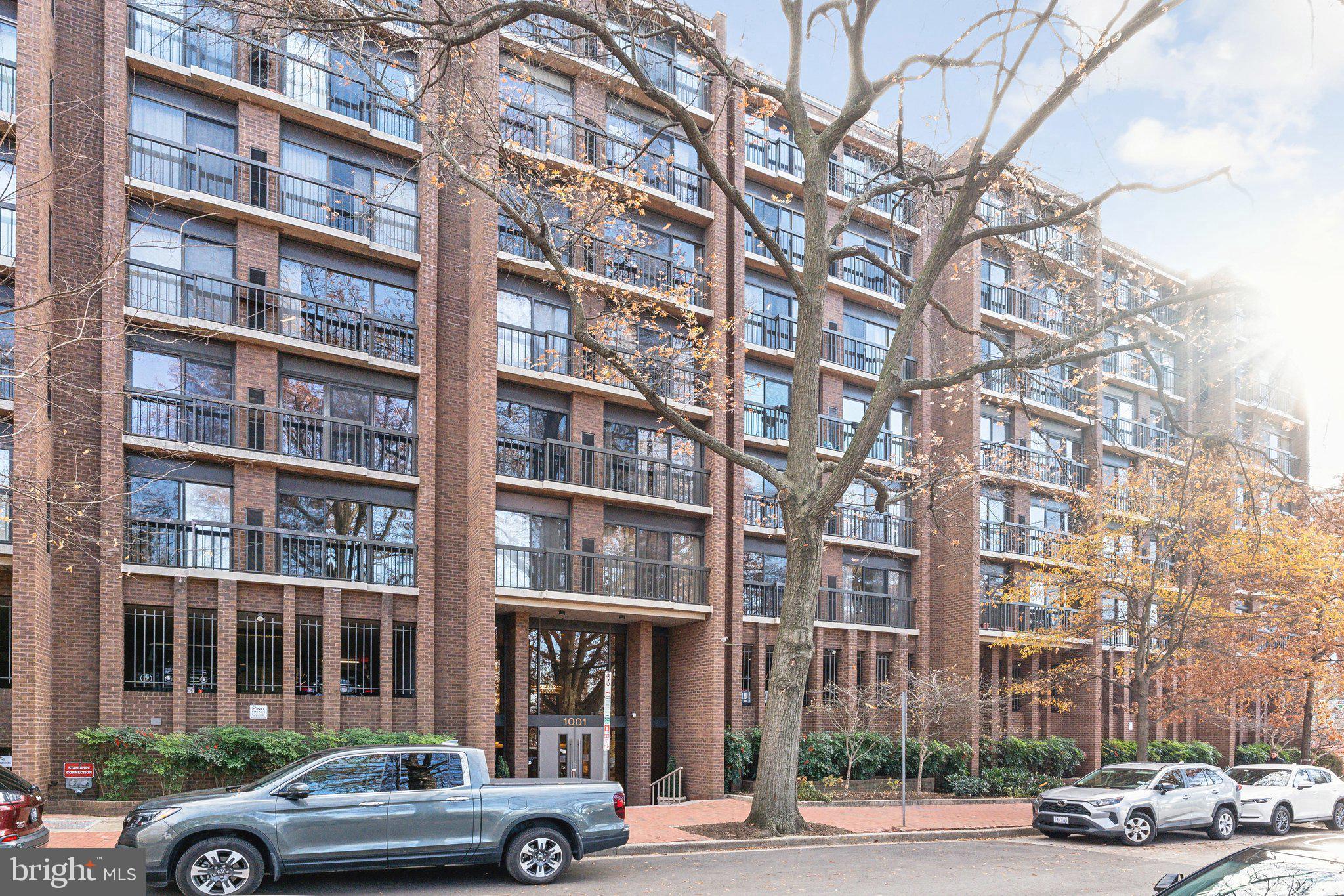FOGGY BOTTOM - Residential Lease