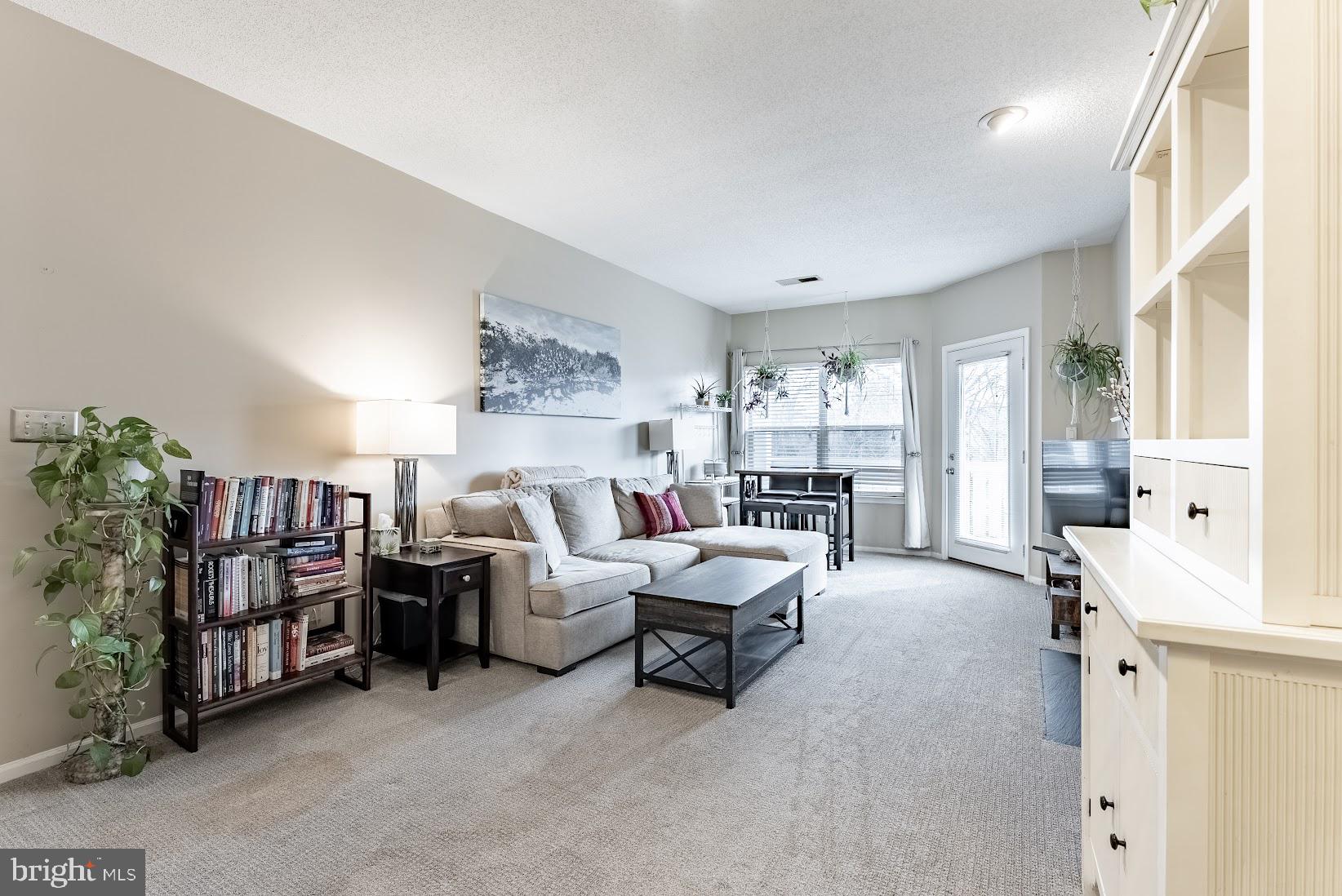 SANDERLING CONDO - Residential