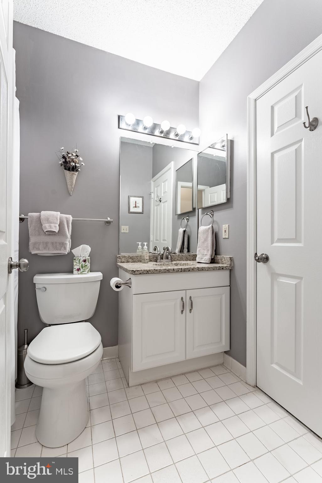 SANDERLING CONDO - Residential