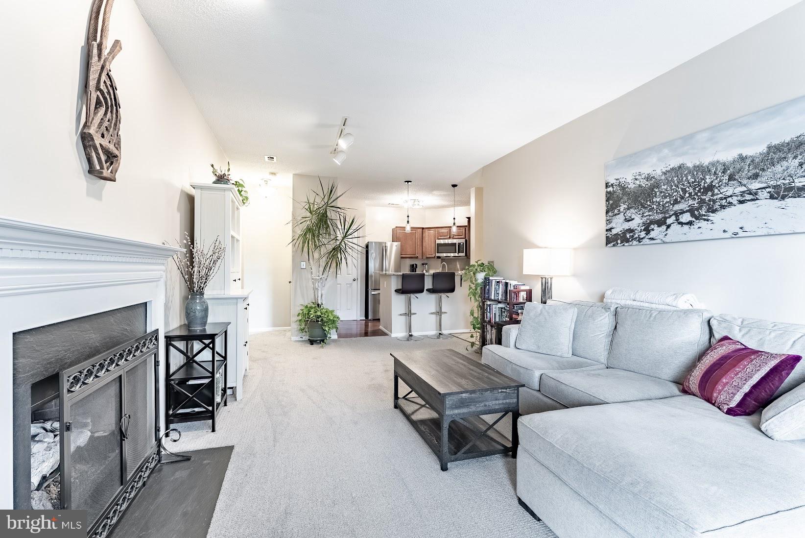 SANDERLING CONDO - Residential