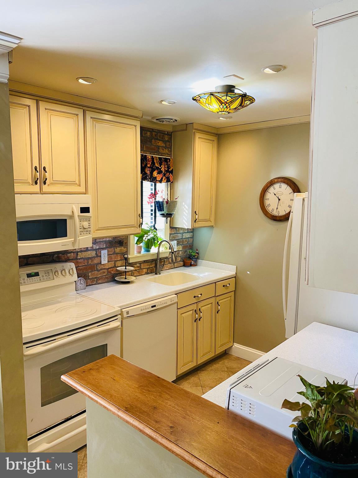 POTOWMACK CROSSING - Residential
