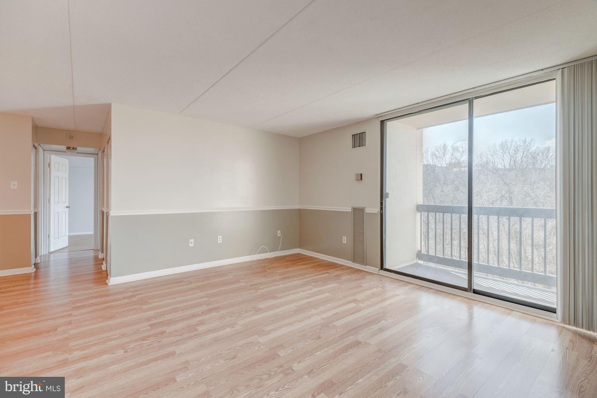 SENTINEL OF LANDMARK - Residential