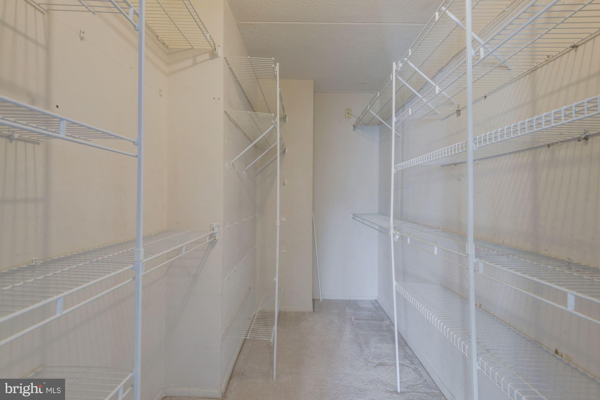 SENTINEL OF LANDMARK - Residential