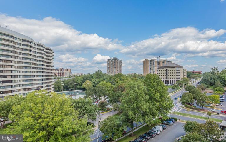 SENTINEL OF LANDMARK - Residential
