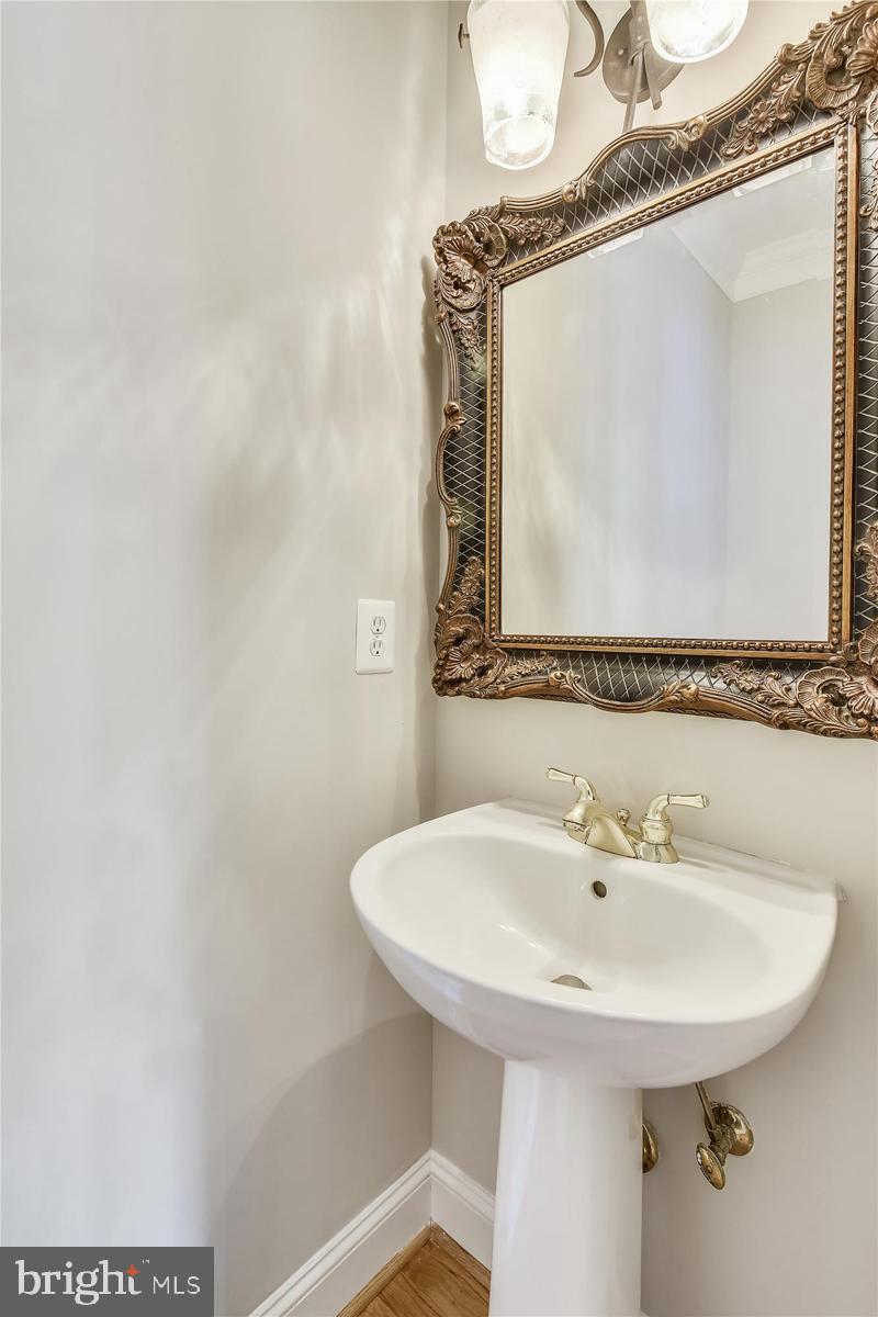 PALISADES PARK - Residential