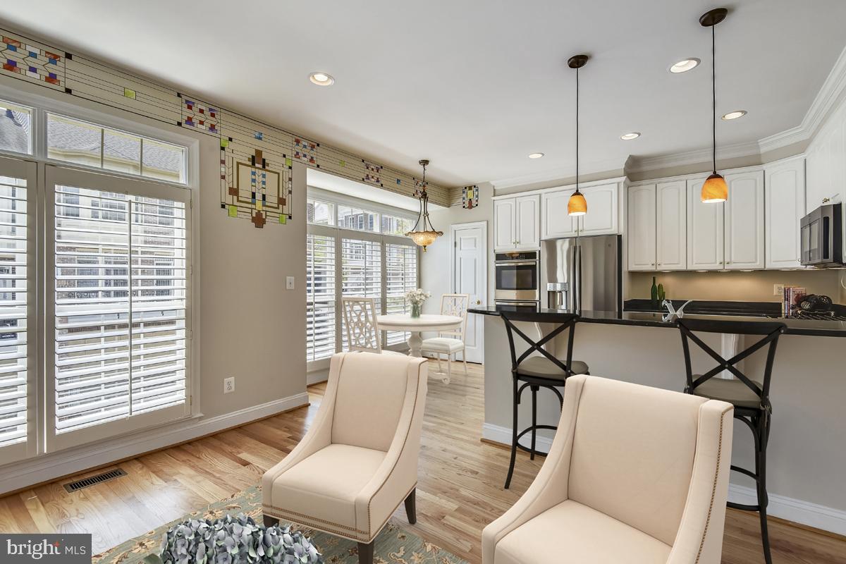 PALISADES PARK - Residential