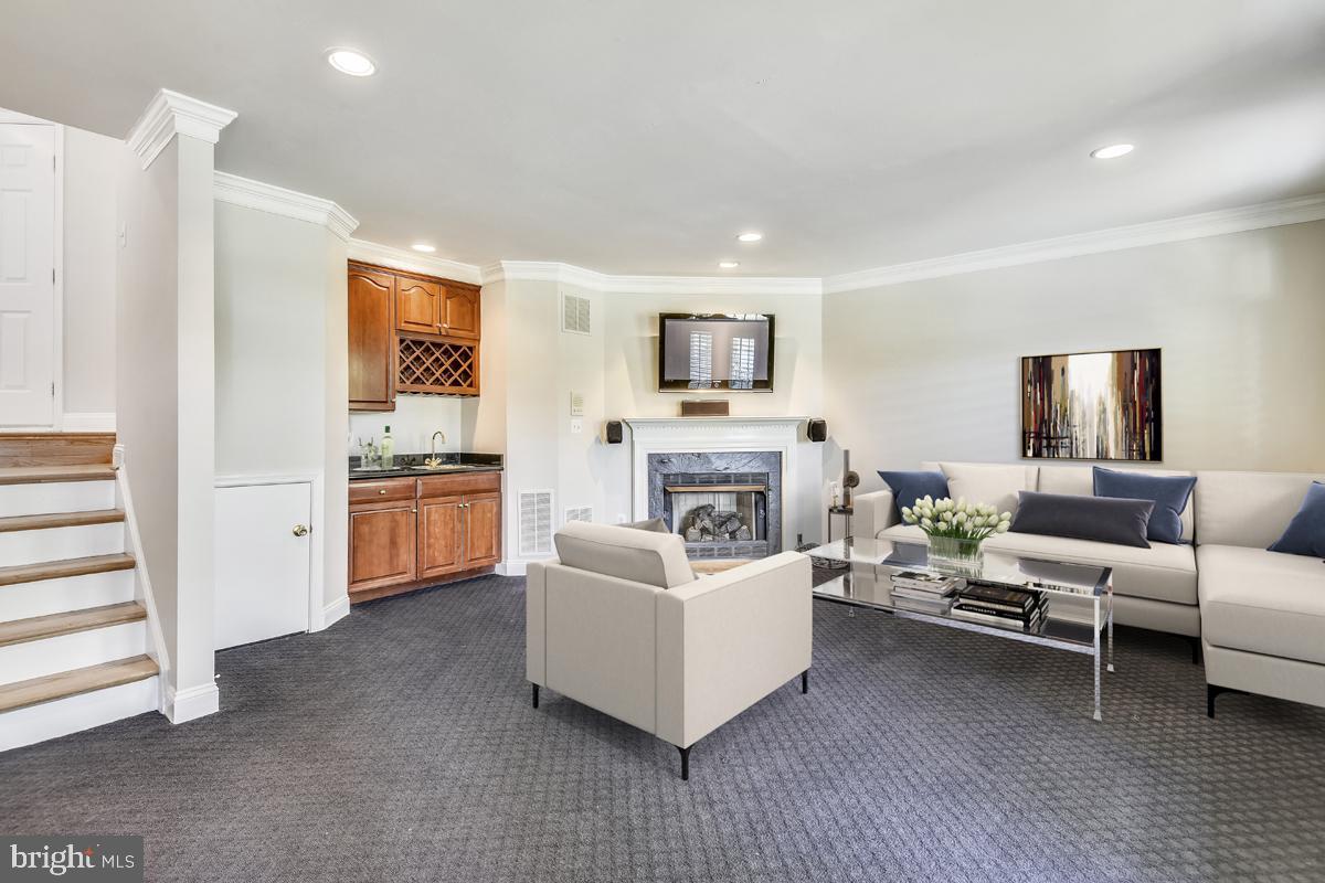 PALISADES PARK - Residential