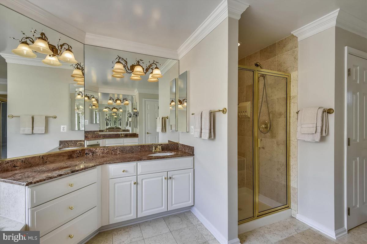 PALISADES PARK - Residential