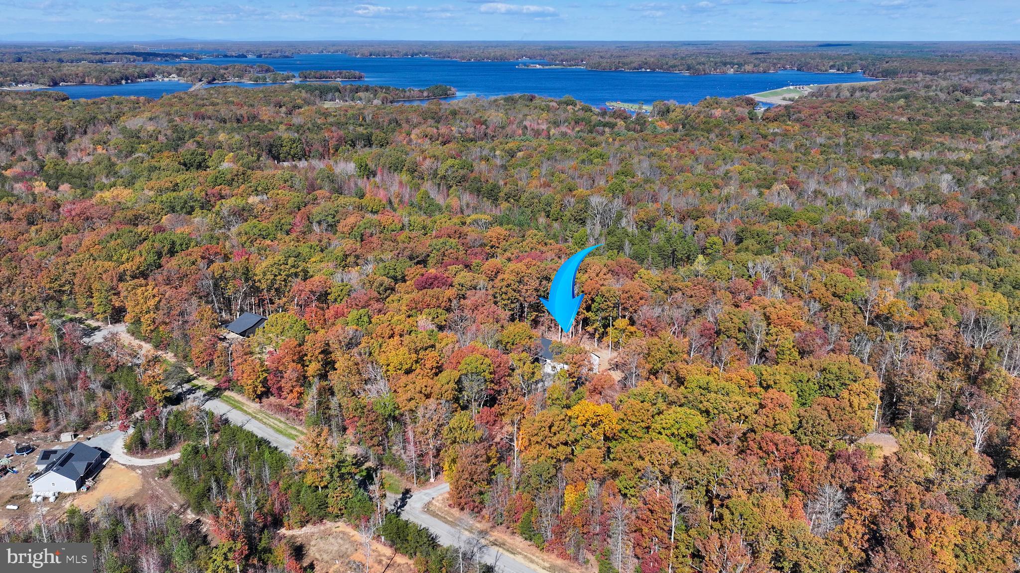 EQUESTRIAN LANDING - Residential