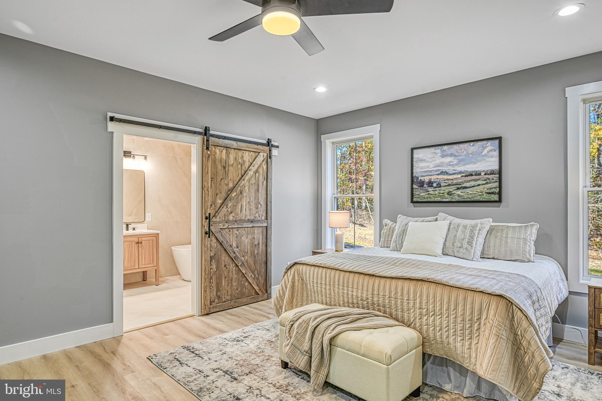 EQUESTRIAN LANDING - Residential