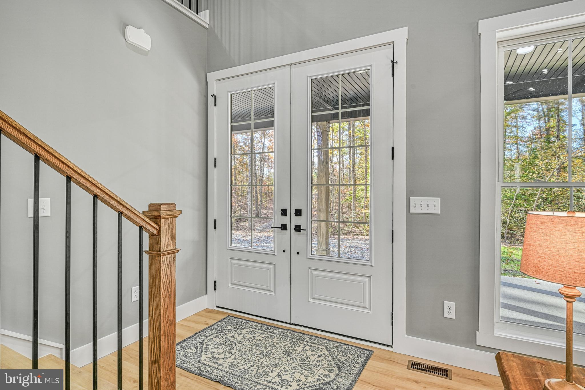 EQUESTRIAN LANDING - Residential