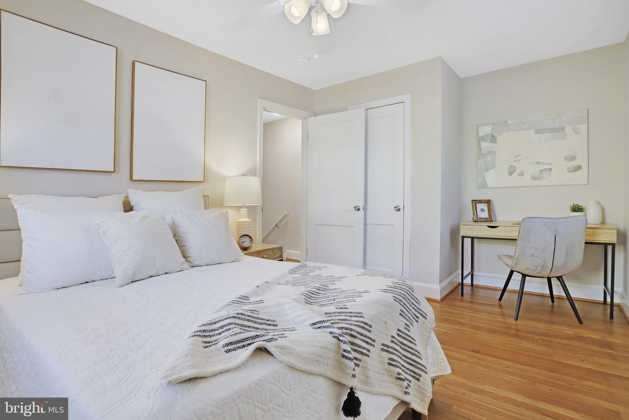 OLD TOWN ALEXANDRIA - Residential