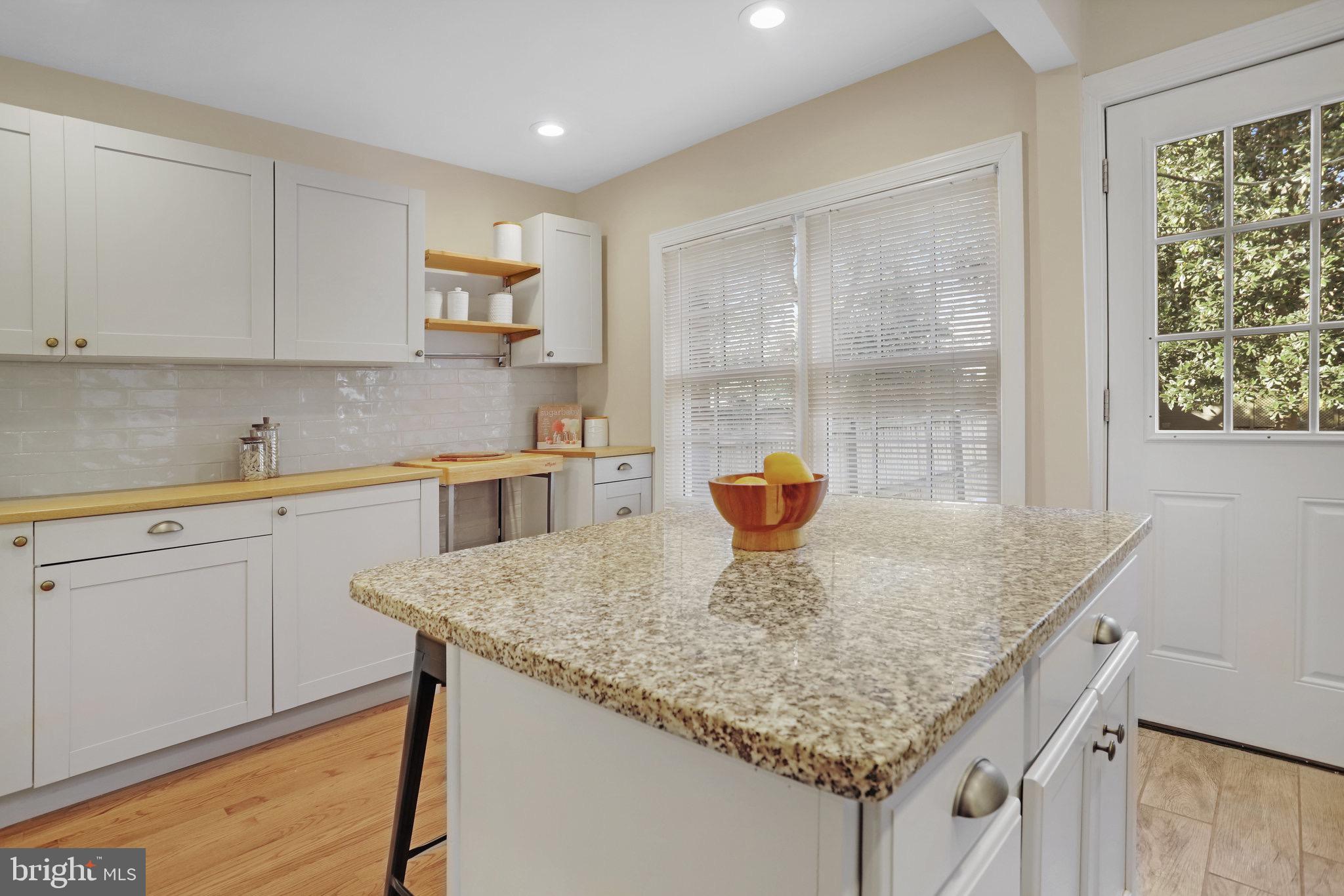 OLD TOWN ALEXANDRIA - Residential