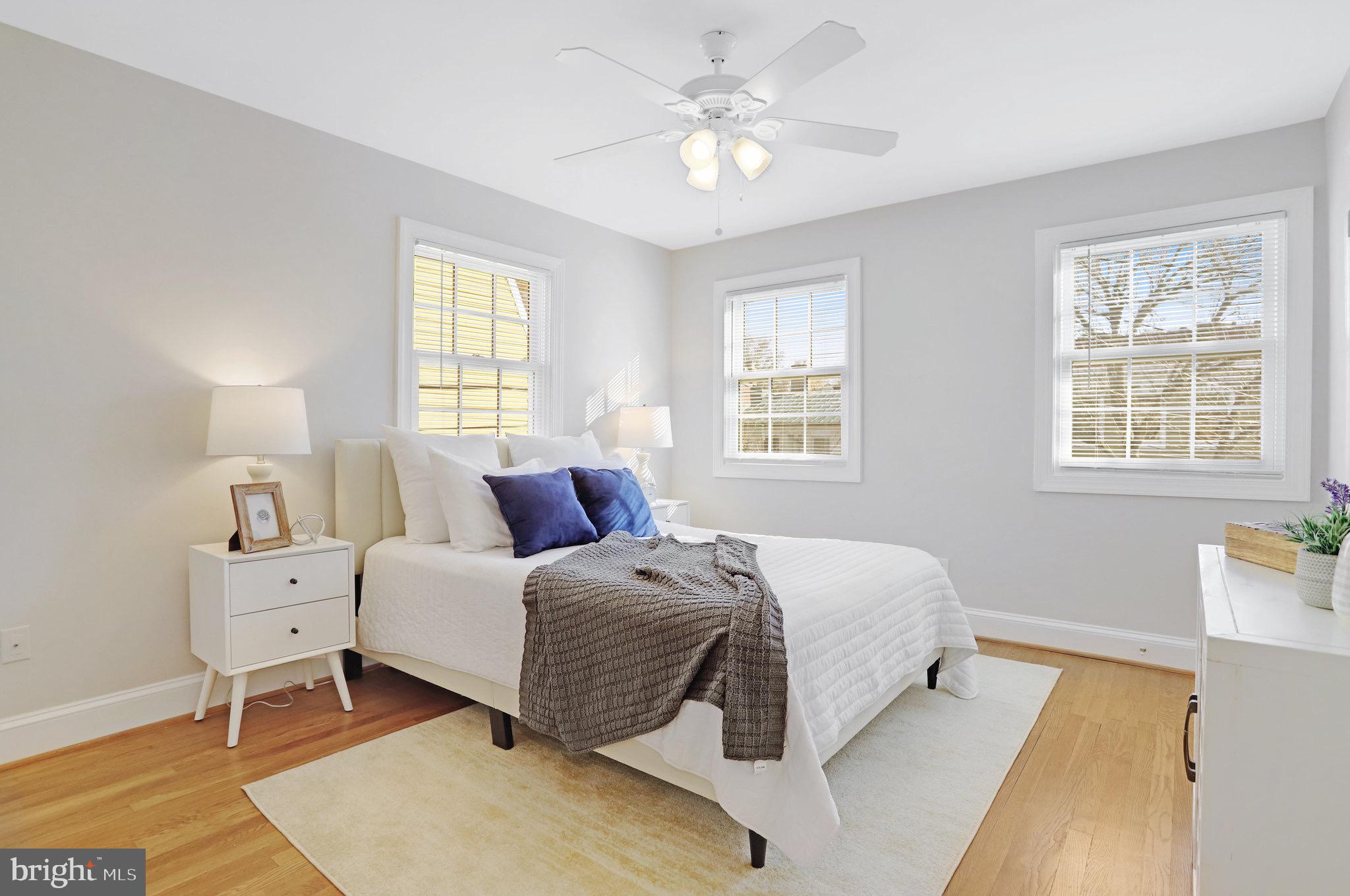 OLD TOWN ALEXANDRIA - Residential