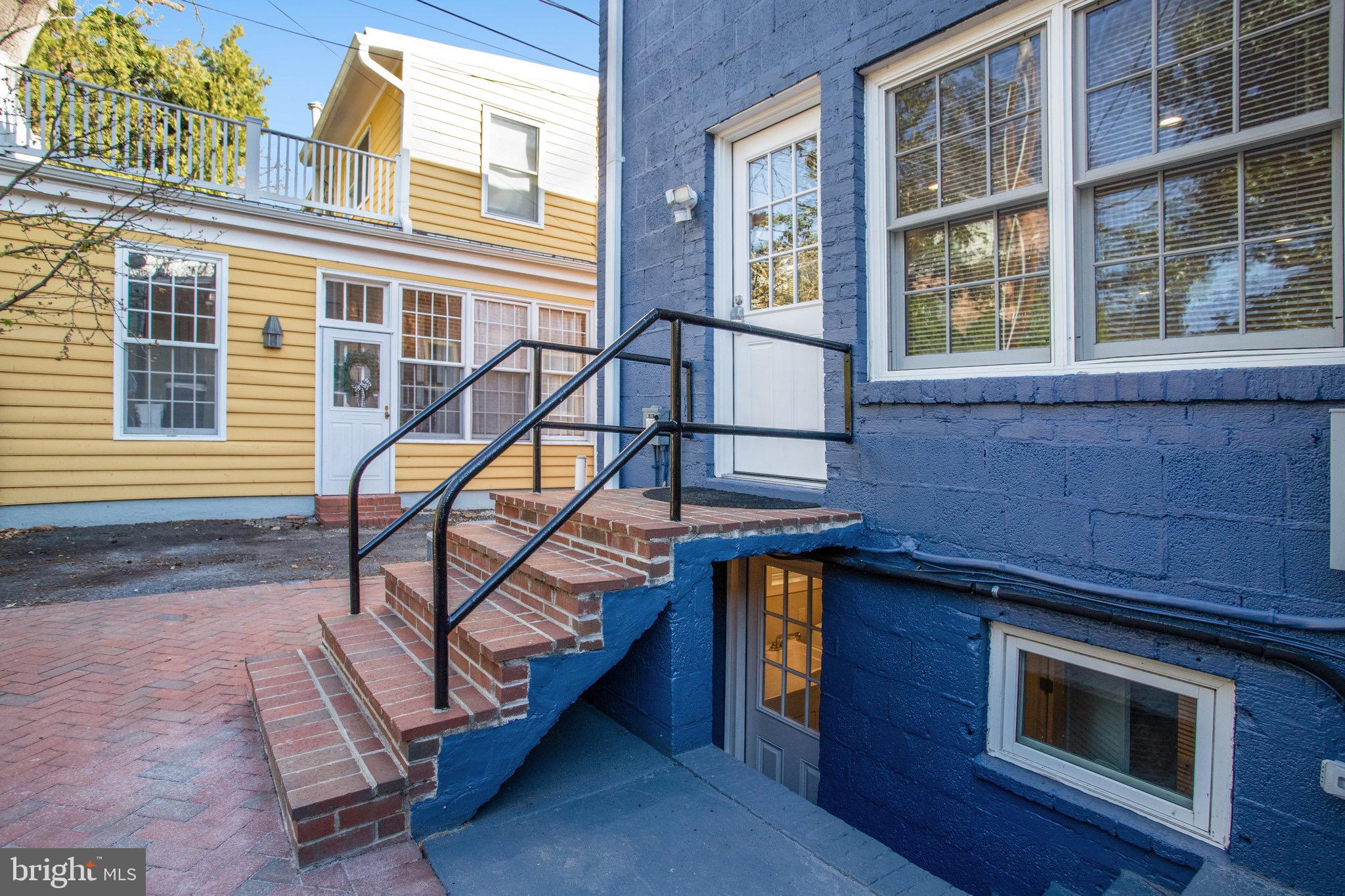 OLD TOWN ALEXANDRIA - Residential