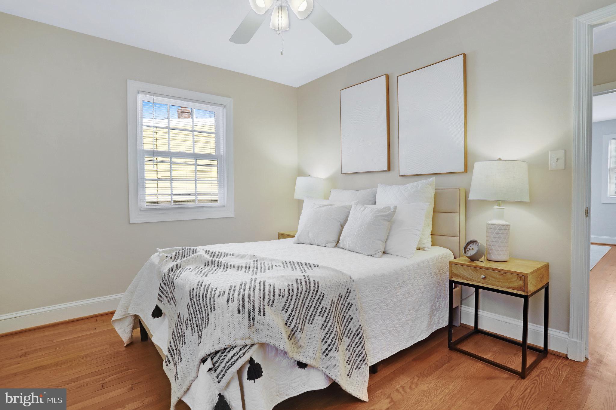 OLD TOWN ALEXANDRIA - Residential