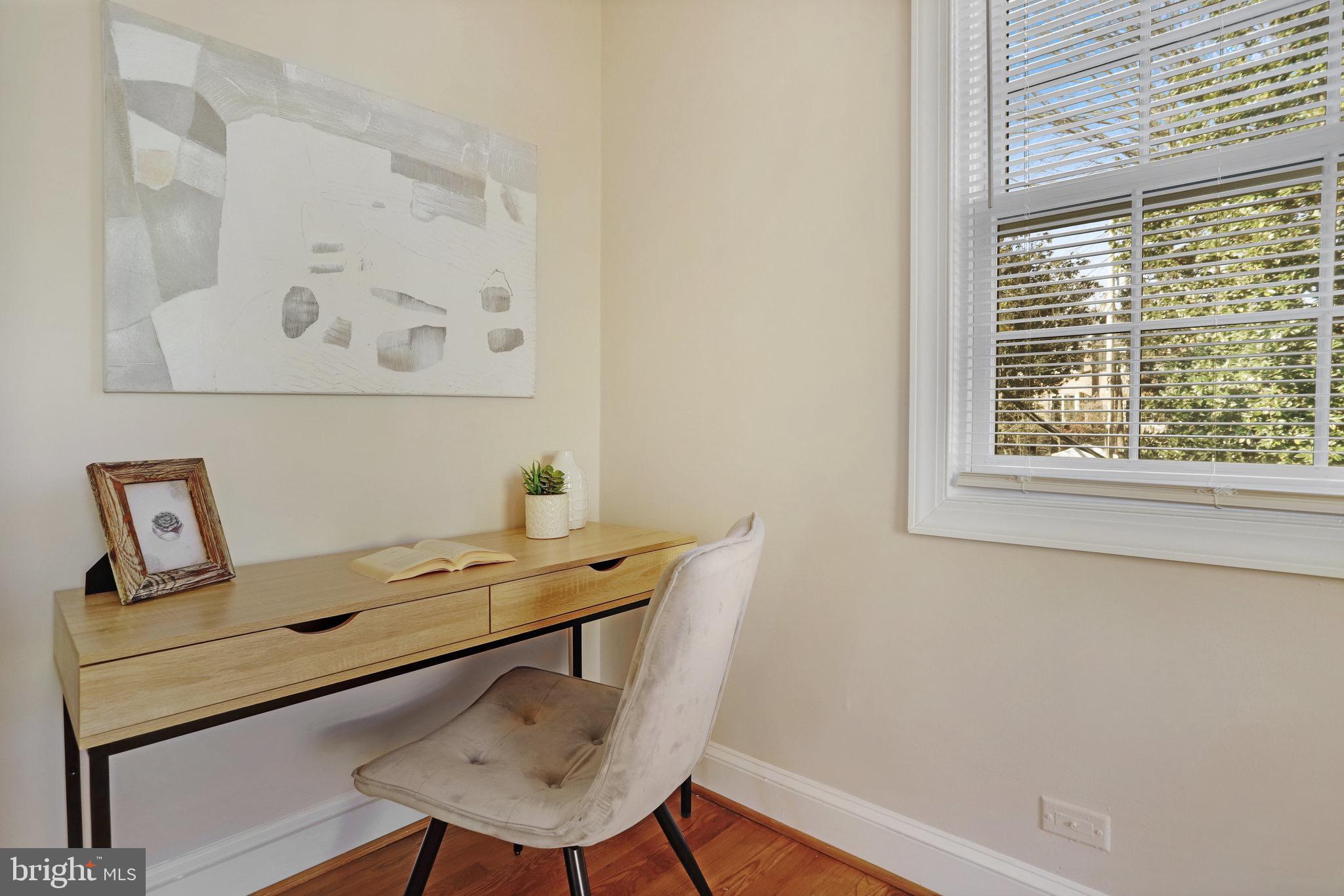 OLD TOWN ALEXANDRIA - Residential