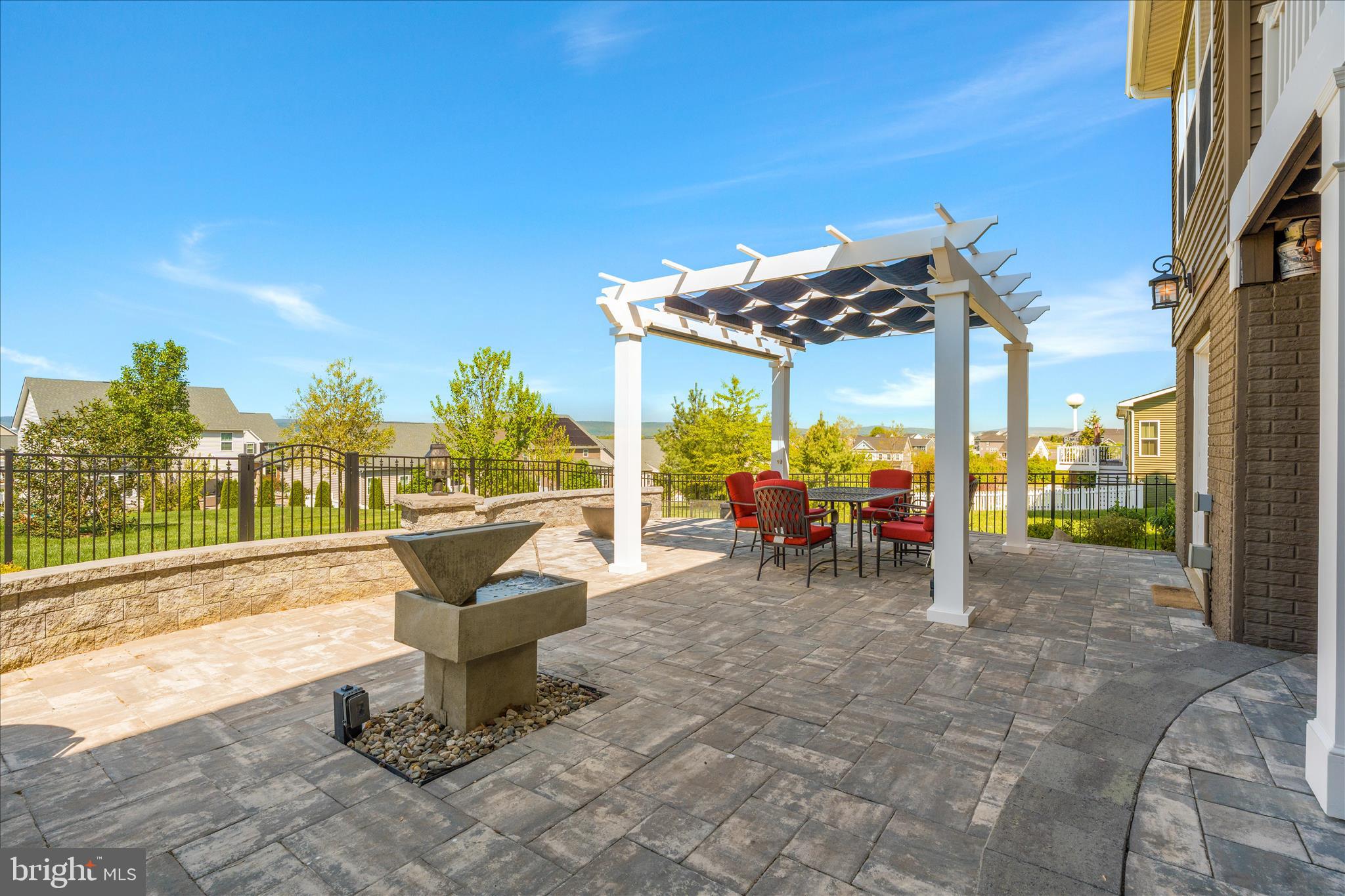 WOODBOURNE MANOR - Residential