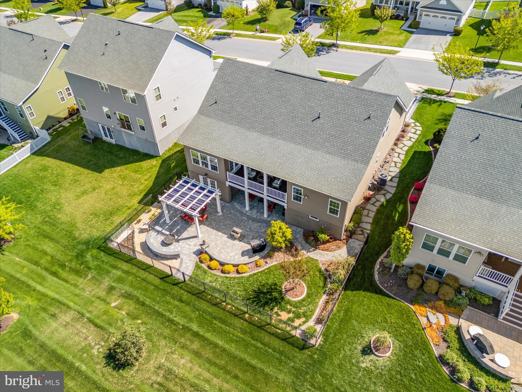 WOODBOURNE MANOR - Residential